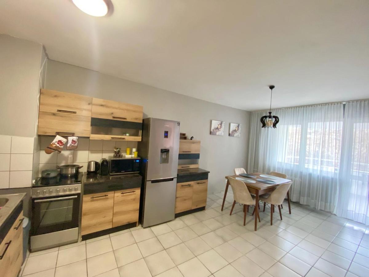 Spacious Apartment Next To South Park Просторен Апартамент До Южен Парк Top Location София Экстерьер фото