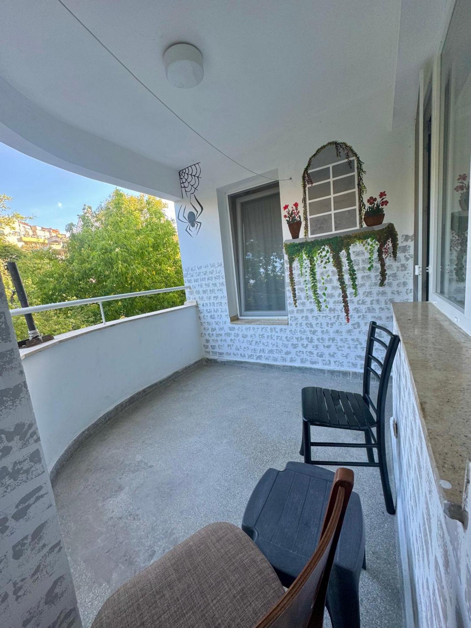 Spacious Apartment Next To South Park Просторен Апартамент До Южен Парк Top Location София Экстерьер фото